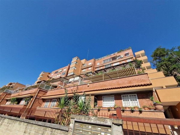 appartamento in vendita a Roma in zona Ostiense