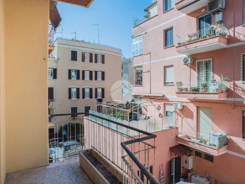 appartamento in vendita a Roma in zona Gianicolense
