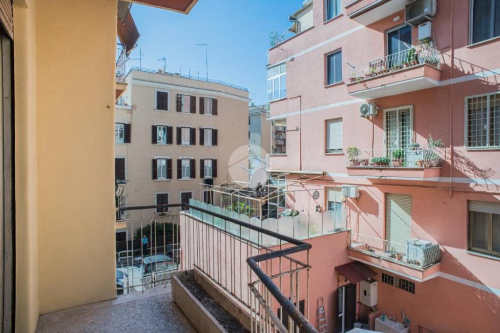appartamento in vendita a Roma in zona Gianicolense