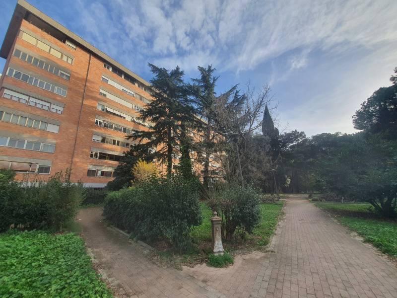 appartamento in vendita a Roma in zona Spinaceto