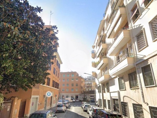 appartamento in vendita a Roma in zona Tuscolano