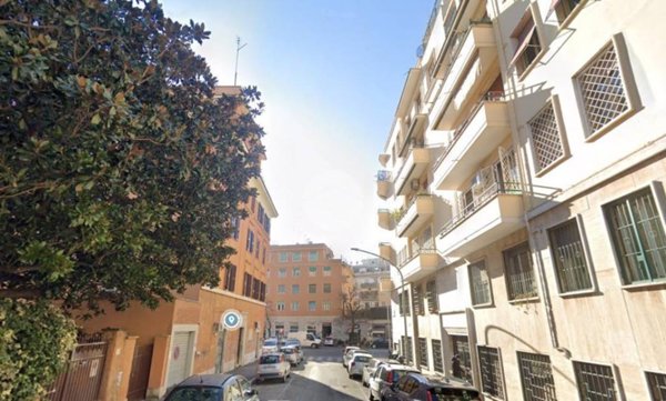appartamento in vendita a Roma in zona Tuscolano