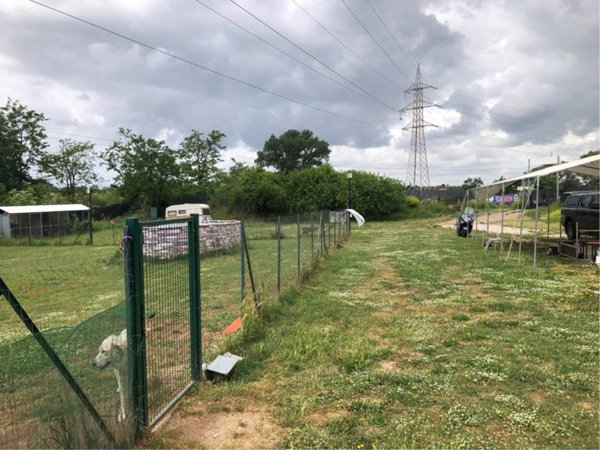 negozio in vendita a Roma in zona Castel di Leva