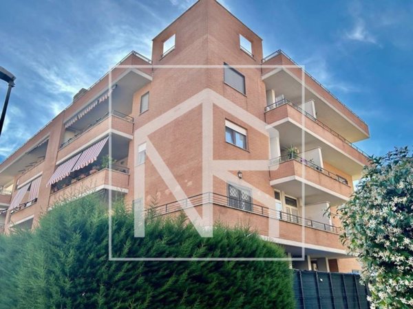 appartamento in vendita a Roma in zona Ponte di Nona