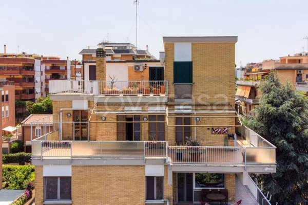 appartamento in vendita a Roma in zona Aurelio