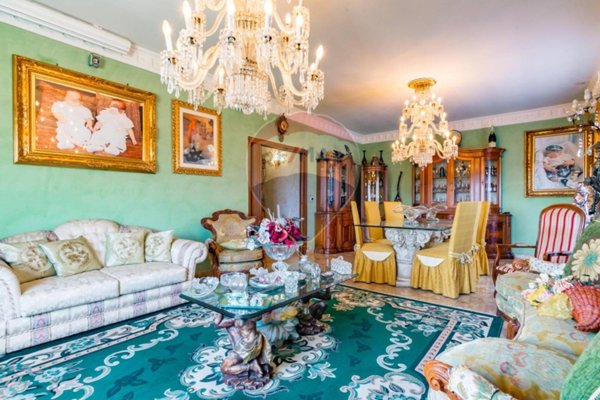 appartamento in vendita a Roma in zona Torre Gaia