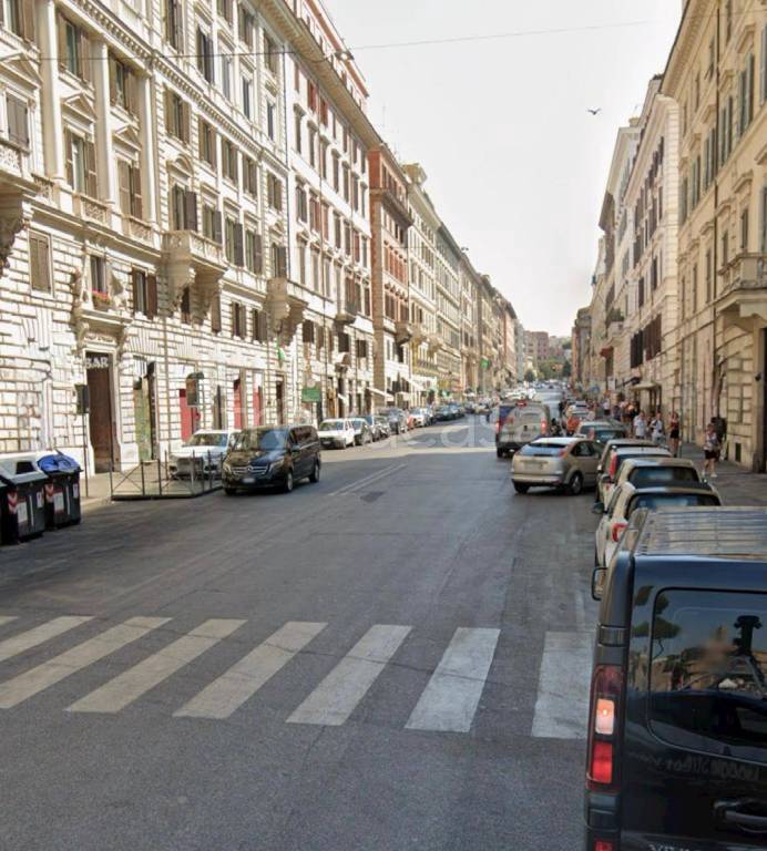 negozio in vendita a Roma in zona Castro Pretorio