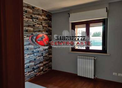appartamento in vendita a Roma in zona Lunghezza