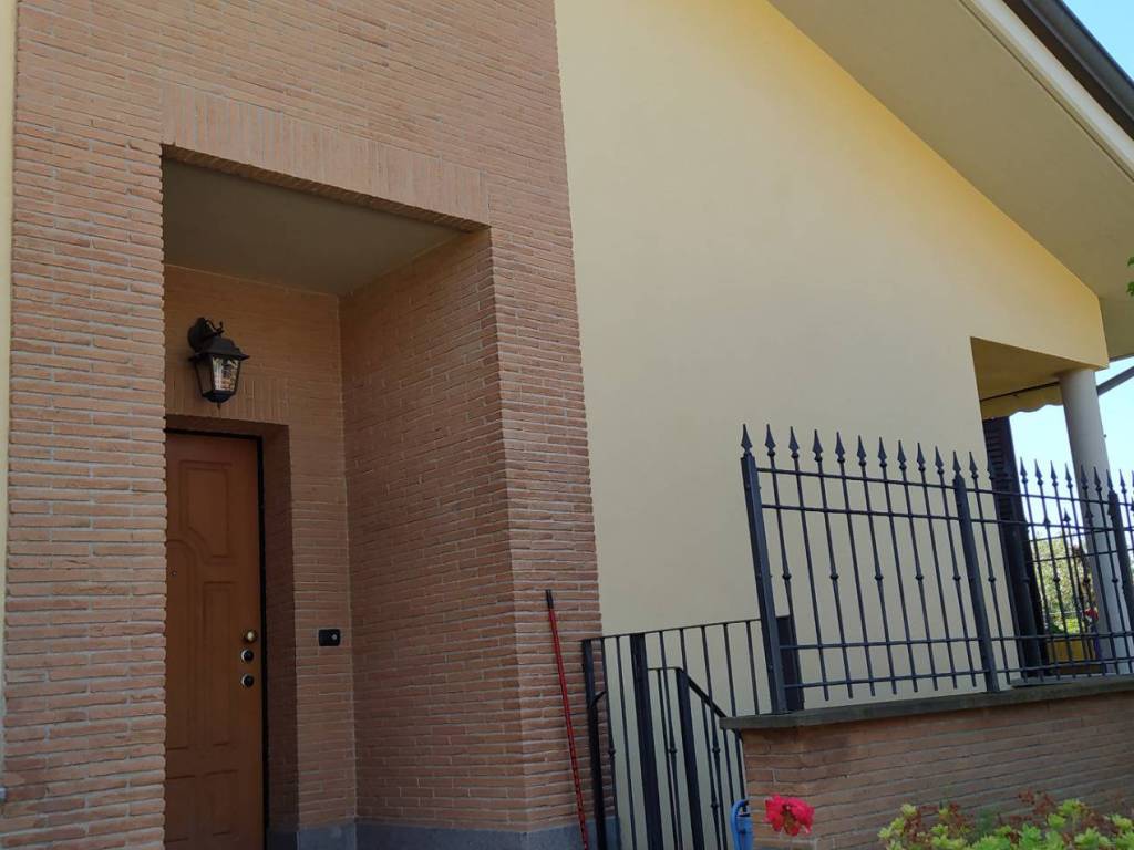 casa indipendente in vendita a Roma in zona Casal Morena