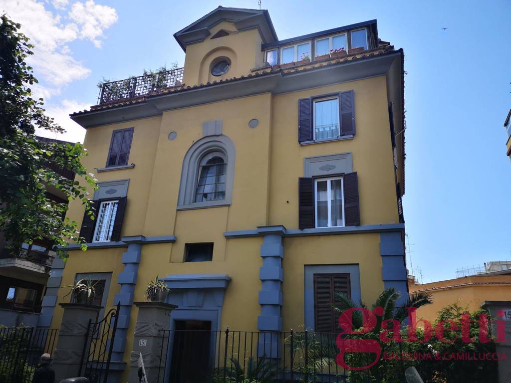 appartamento in vendita a Roma in zona Centro Storico