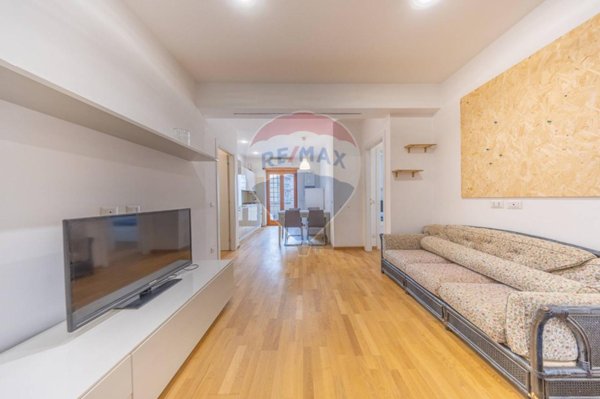 appartamento in vendita a Roma in zona Appio Latino