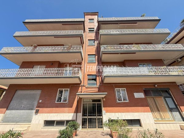 appartamento in vendita a Roma in zona Ottavia