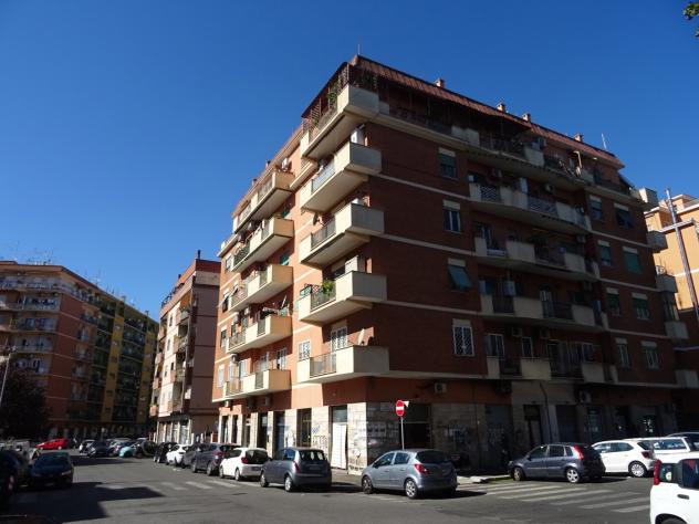 appartamento in vendita a Roma in zona Prenestino-Centocelle