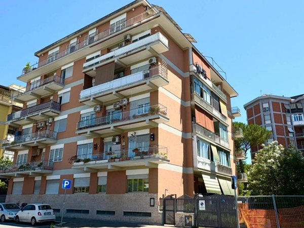 appartamento in vendita a Roma in zona San Basilio