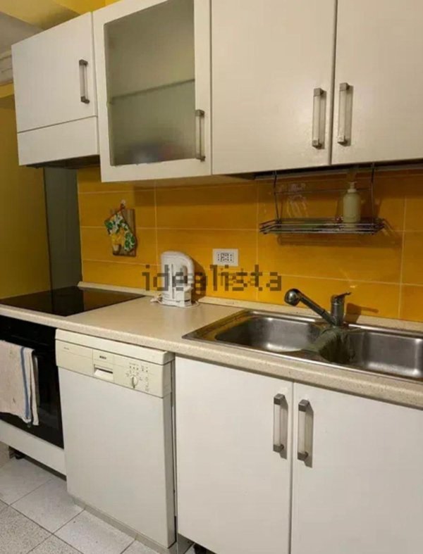 appartamento in vendita a Roma in zona Case Rosse