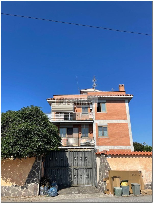 appartamento in vendita a Roma in zona Trigoria