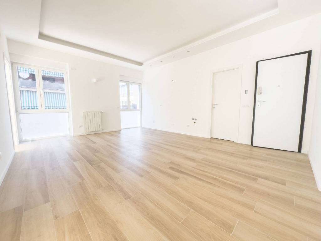 appartamento in vendita a Roma in zona Ardeatino