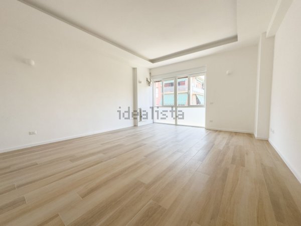 appartamento in vendita a Roma in zona Ostiense