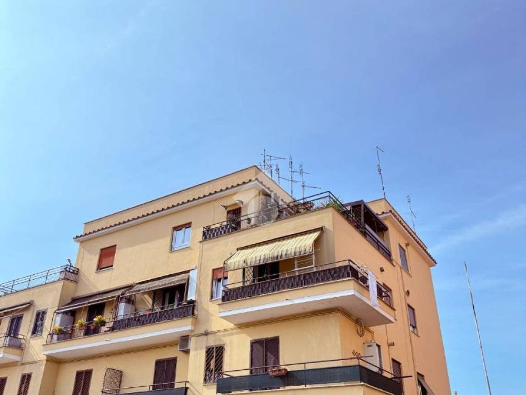 appartamento in vendita a Roma in zona Ponte Mammolo