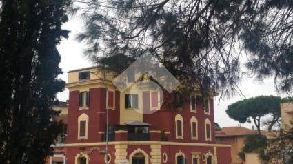 appartamento in vendita a Roma in zona Appio Pignatelli