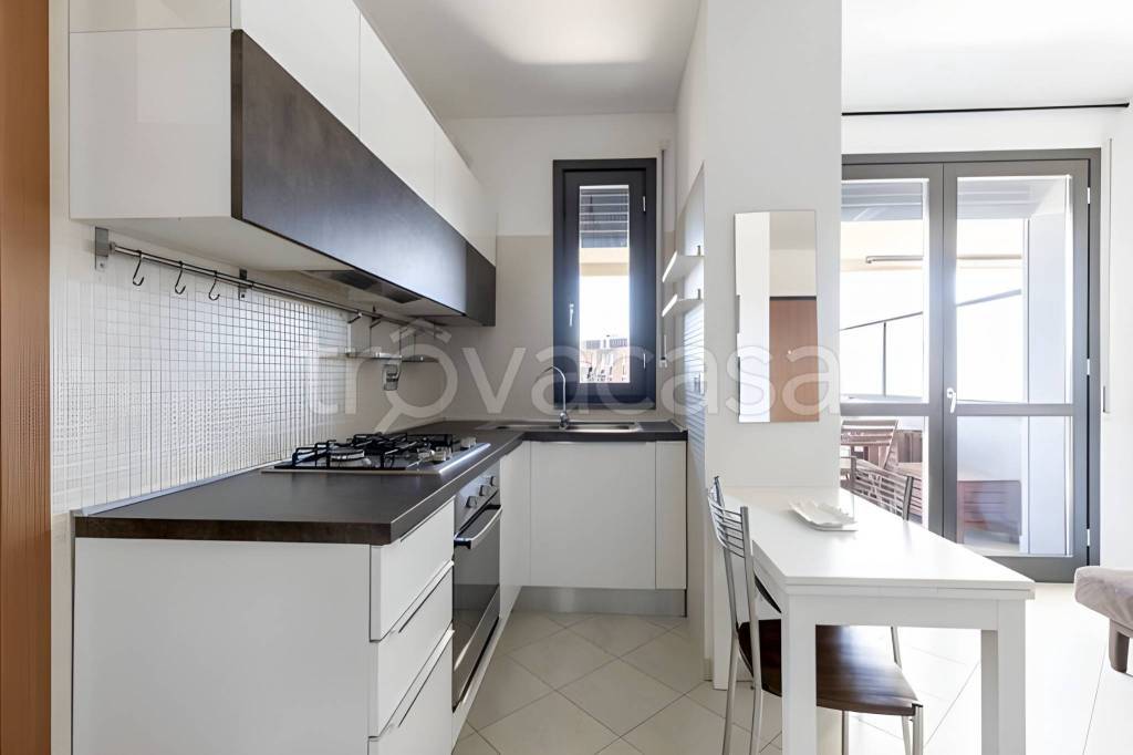 appartamento in vendita a Roma in zona Ostiense