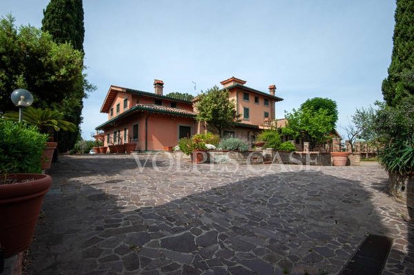 villa in vendita a Roma in zona Centro Storico