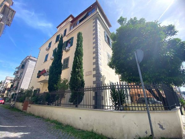 appartamento in vendita a Roma in zona Alessandrino