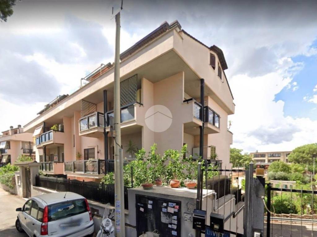appartamento in vendita a Roma in zona Torrevecchia