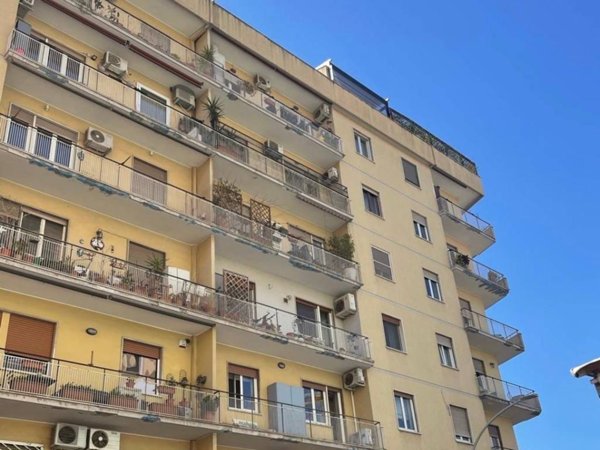 appartamento in vendita a Roma in zona Ostiense