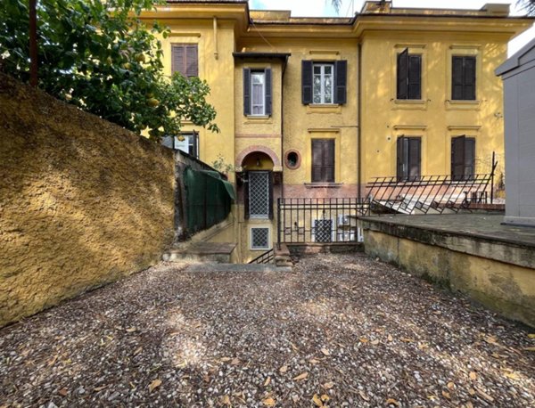 casa indipendente in vendita a Roma in zona Celio