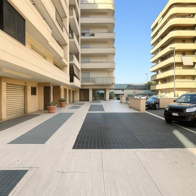 appartamento in vendita a Roma in zona Appio Claudio