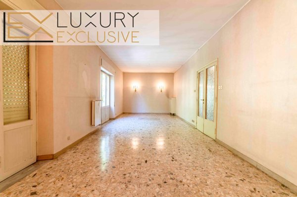 appartamento in vendita a Roma in zona Appio Latino