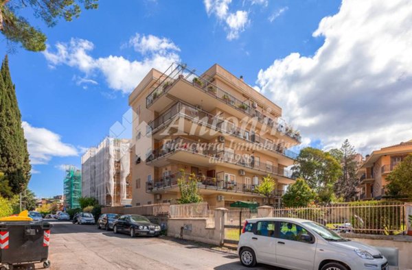 appartamento in vendita a Roma in zona Torrevecchia
