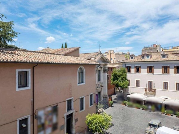 appartamento in vendita a Roma in zona Trastevere