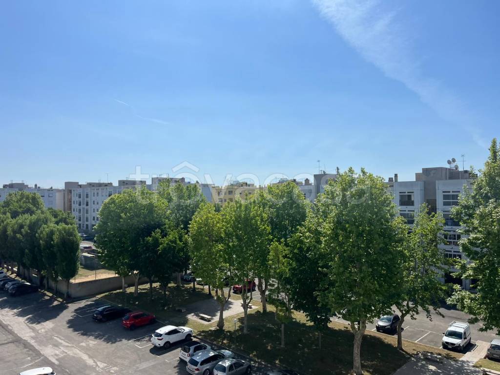 appartamento in vendita a Roma in zona Casal Palocco