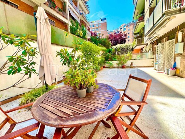appartamento in vendita a Roma in zona Ostiense