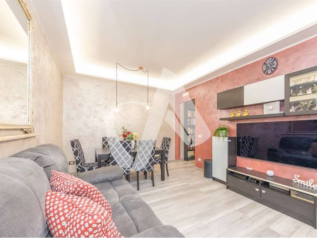 appartamento in vendita a Roma in zona Cinecittà