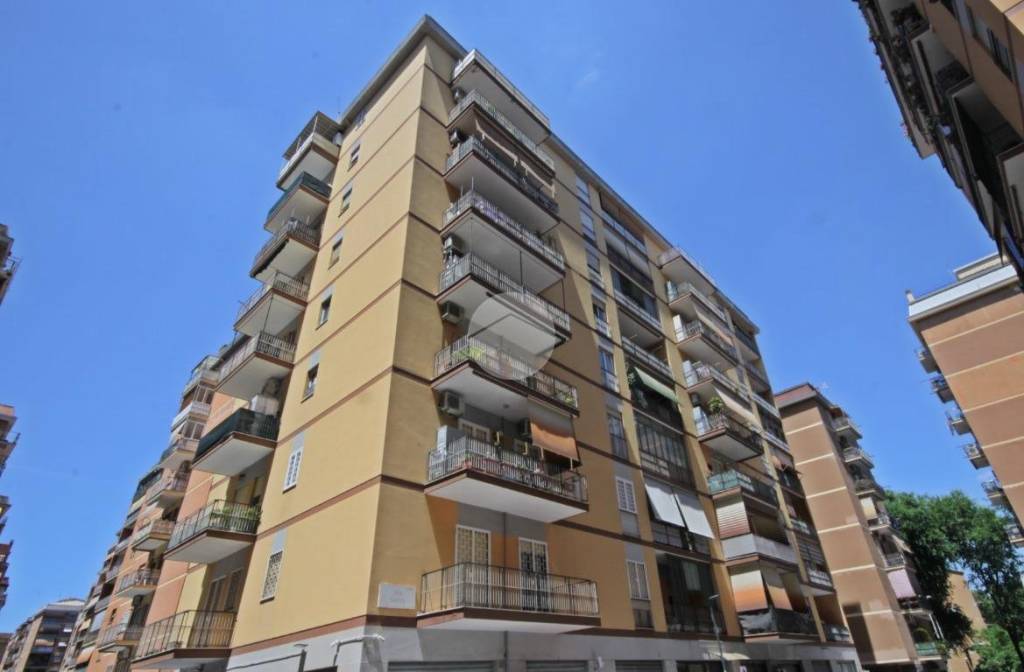 appartamento in vendita a Roma in zona Prenestino-Labicano