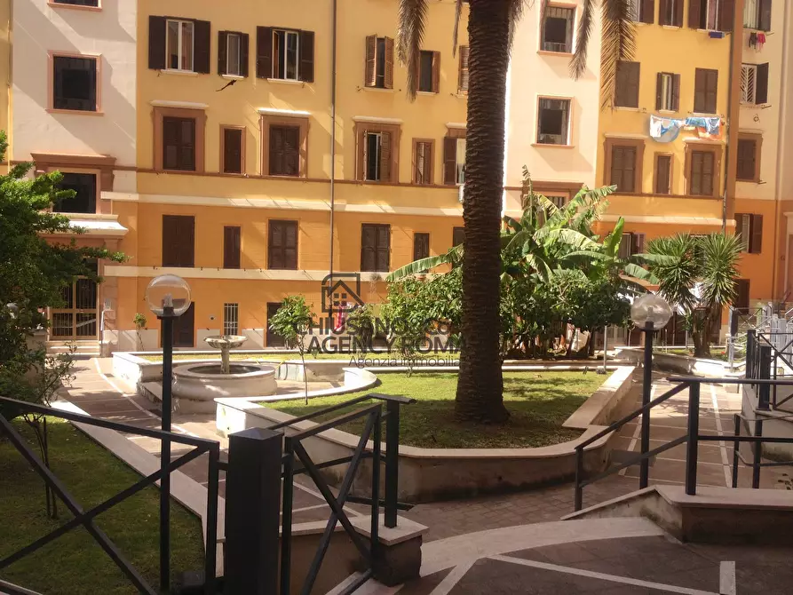 appartamento in vendita a Roma in zona Tuscolano