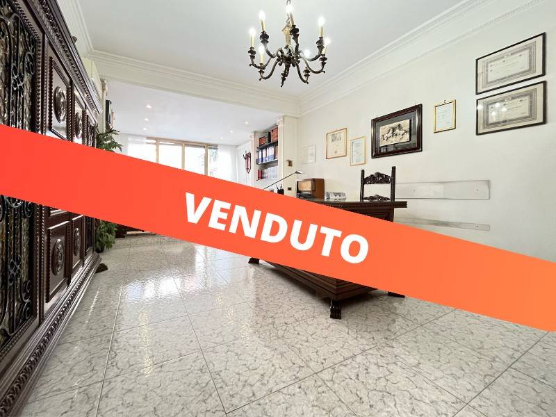 appartamento in vendita a Roma in zona Appio Latino