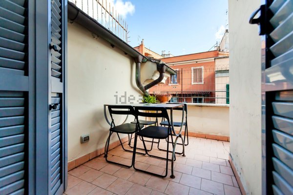 appartamento in vendita a Roma in zona Rione Monti/Campitelli