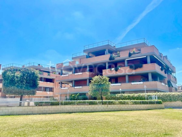 appartamento in vendita a Roma in zona Casal Morena