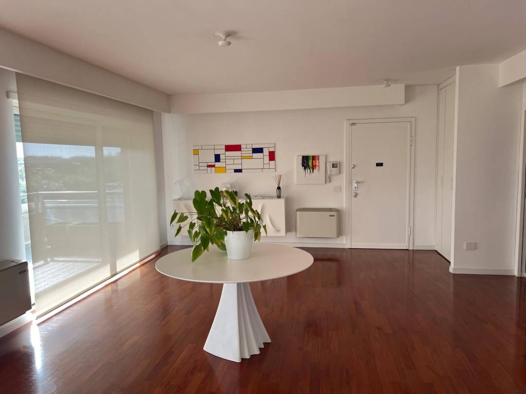 appartamento in vendita a Roma in zona EUR