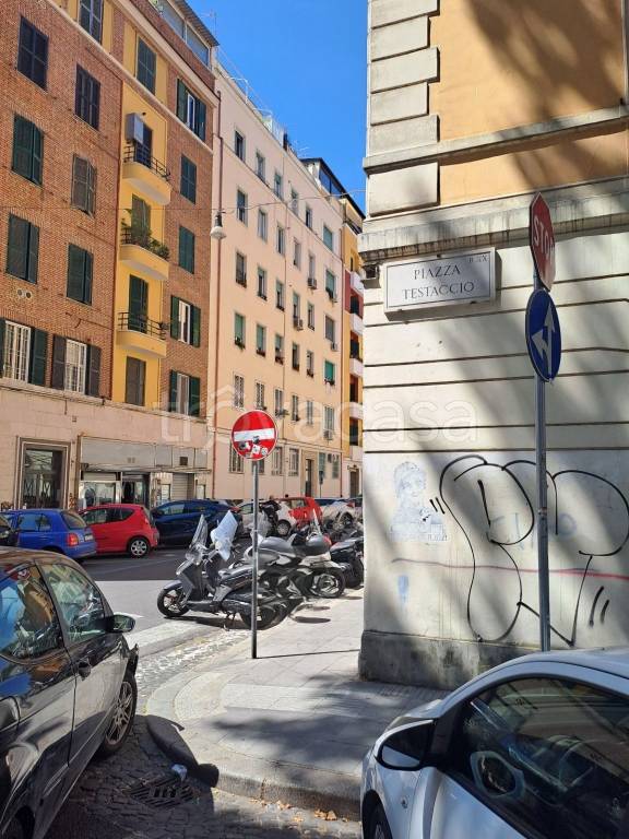 appartamento in vendita a Roma in zona Testaccio