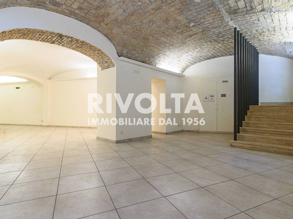 negozio in vendita a Roma in zona Rione Prati
