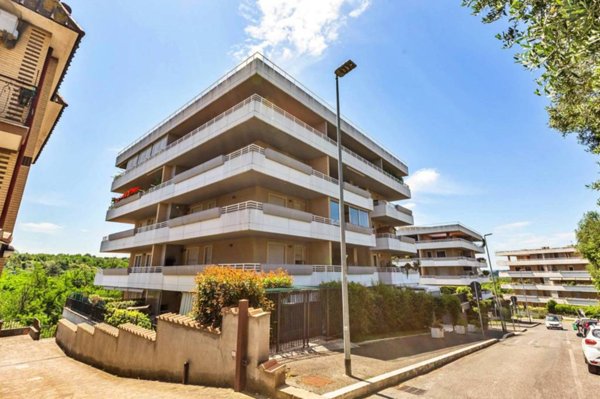 appartamento in vendita a Roma in zona Collatino
