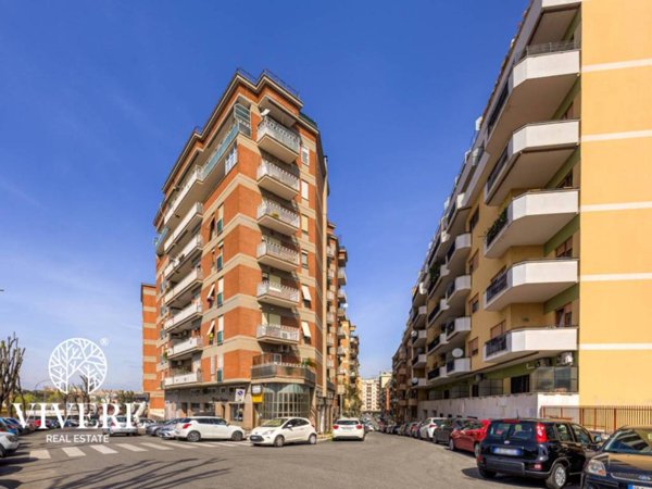 negozio in vendita a Roma in zona Pietralata