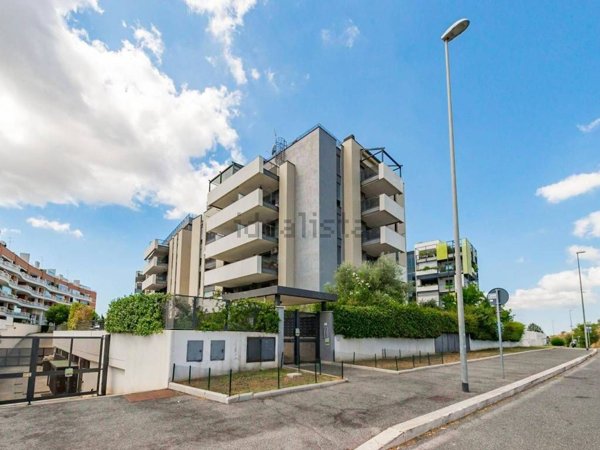 appartamento in vendita a Roma in zona Mezzocammino