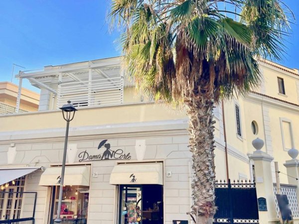 appartamento in vendita a Roma in zona Ostia