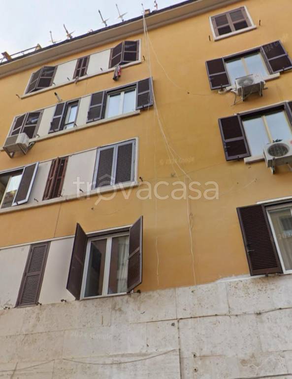 appartamento in vendita a Roma in zona Appio Latino